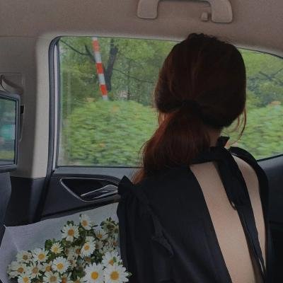 顶流女星表情包火出圈，短时间内内幕曝光，服务器被挤瘫痪